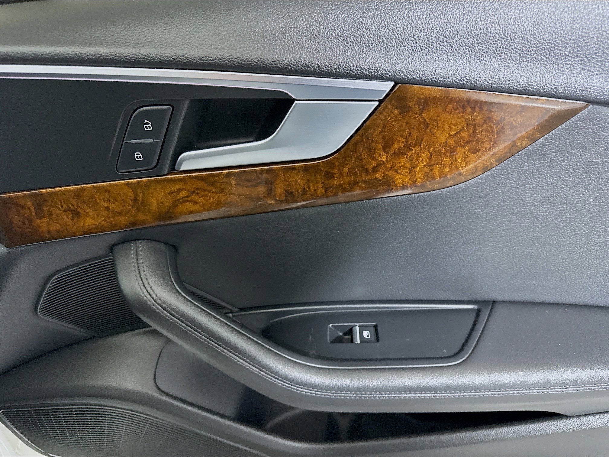 Used 2018 Audi A4 2.0T Prestige image 31