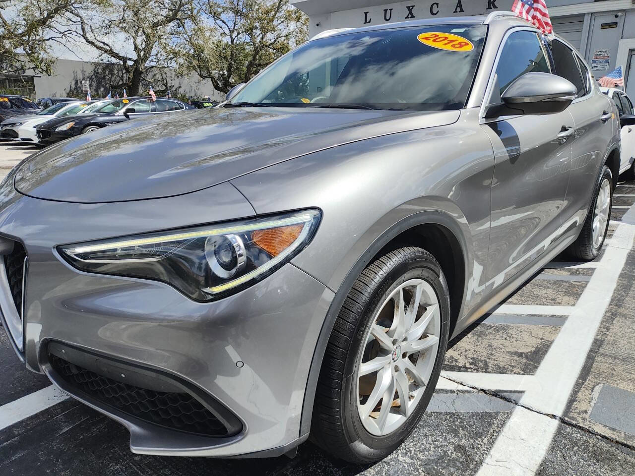 Used 2018 Alfa Romeo Stelvio Ti AWD/4WD image 16