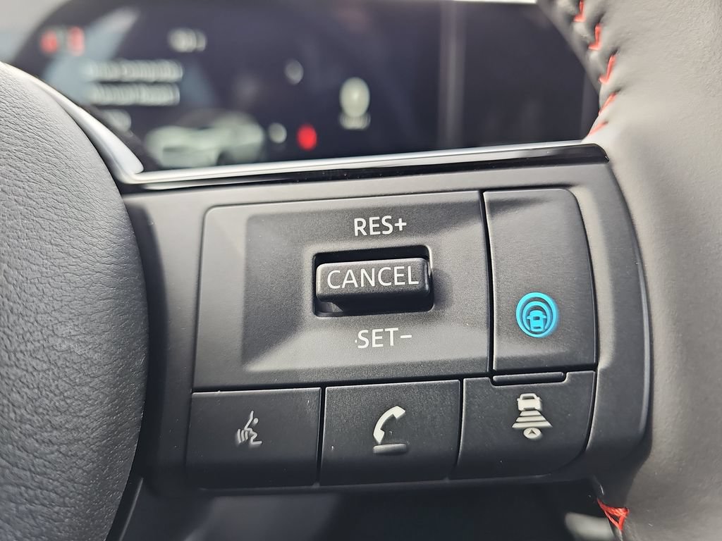 New 2026 Nissan Kicks SR w/ SR Premium Package FWD image 21