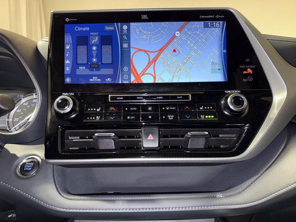 Used 2022 Toyota Highlander Platinum AWD/4WD image 29