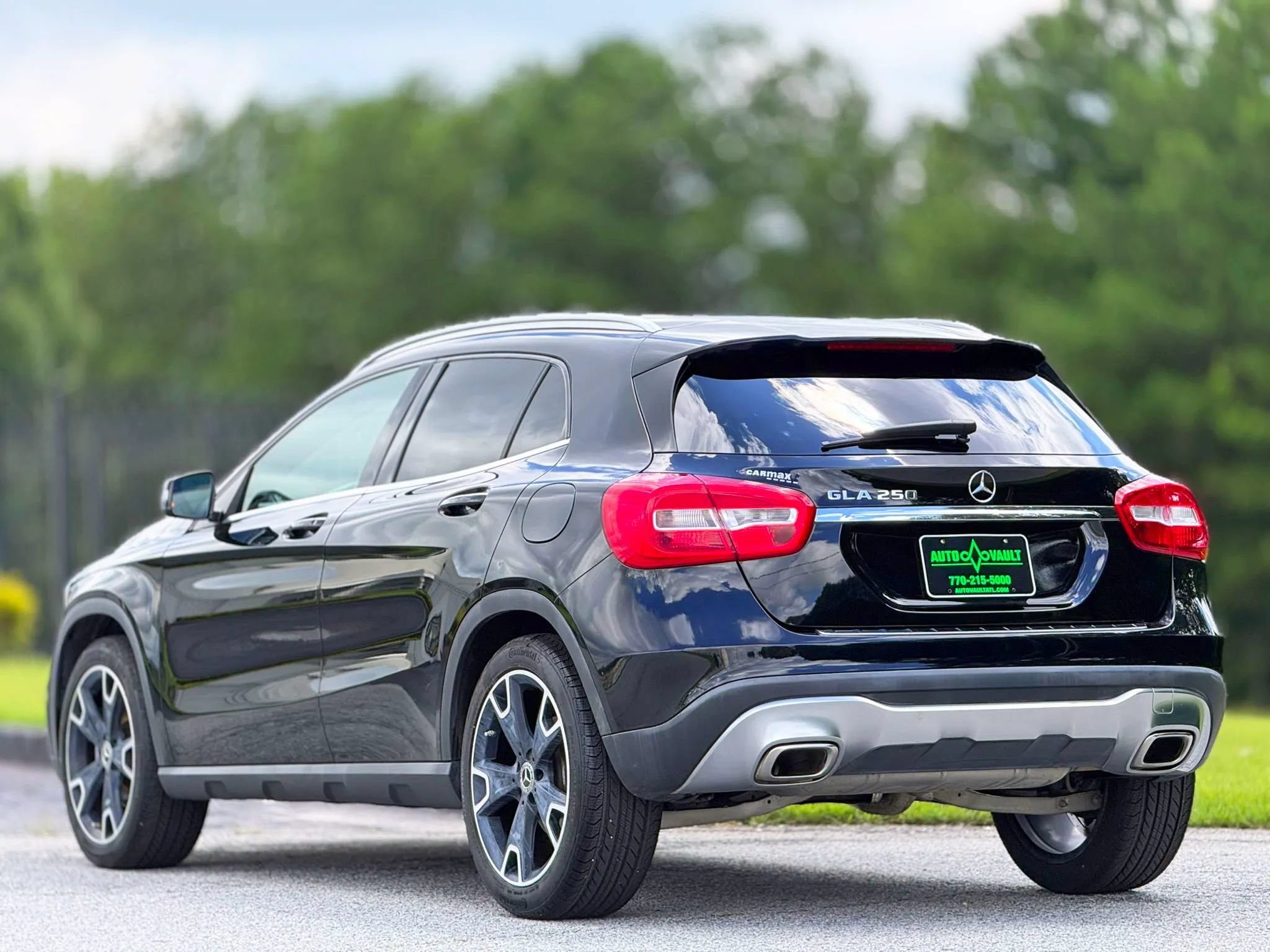 Used 2020 Mercedes-Benz GLA 250 w/ Premium Package image 8
