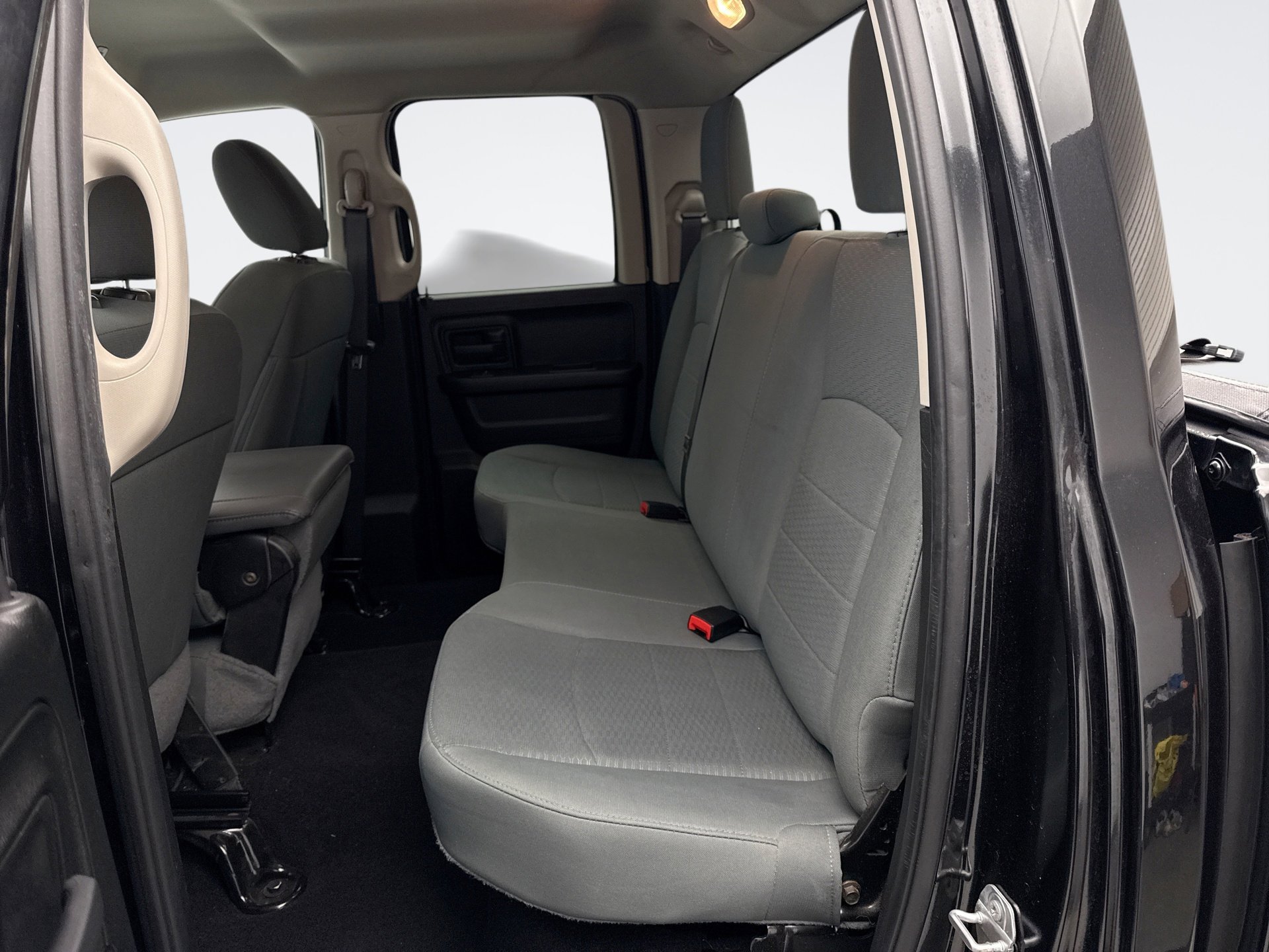 Used 2019 RAM 1500 Express w/ Express Value Package image 17