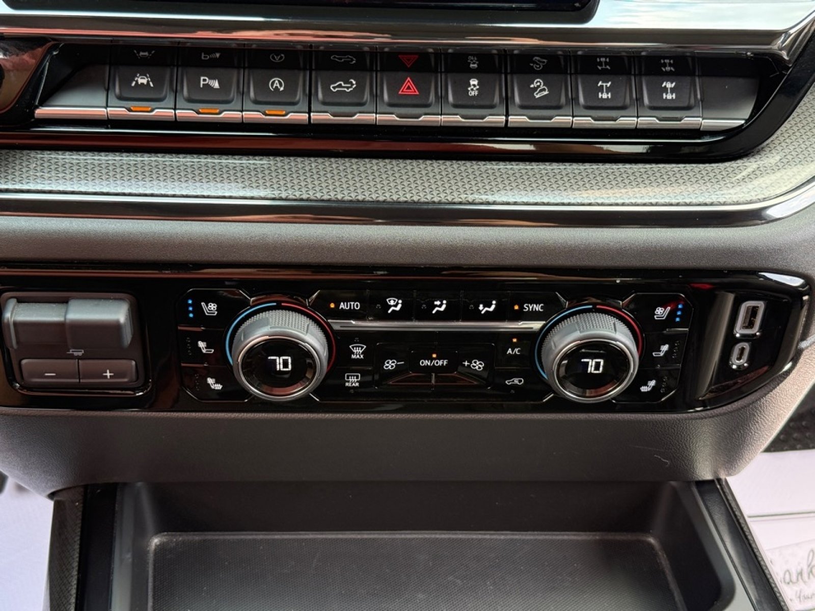 Used 2023 Chevrolet Silverado 1500 ZR2 w/ Technology Package image 30