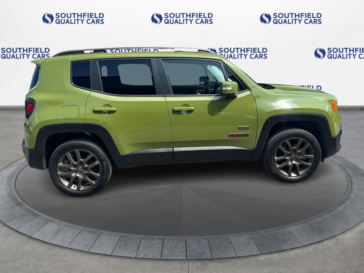 Used 2016 Jeep Renegade 75th Anniversary AWD/4WD image 8