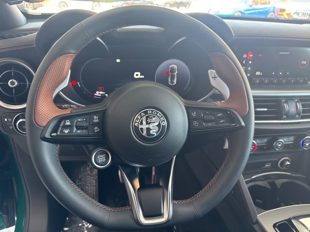 New 2025 Alfa Romeo Stelvio Sprint image 6