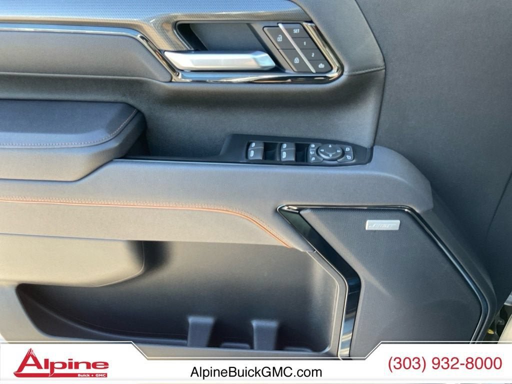 Certified 2025 GMC Sierra 3500 AT4 w/ AT4 Premium Plus Package AWD/4WD image 19