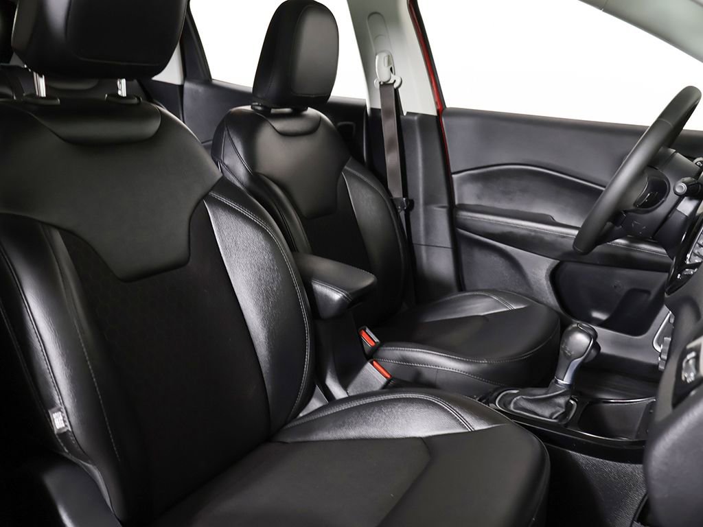 Used 2021 Jeep Compass Latitude w/ Sun and Sound Group FWD image 26