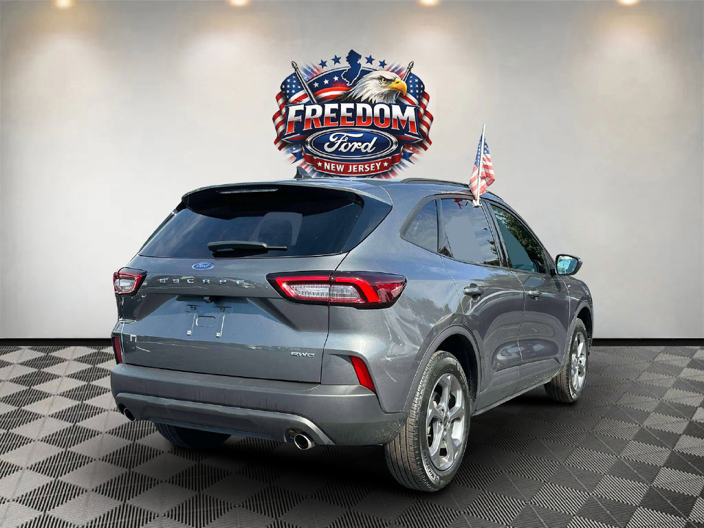 Used 2025 Ford Escape ST-Line Select AWD/4WD image 5
