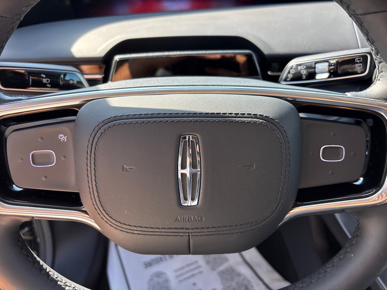 New 2026 Lincoln Nautilus Premier AWD/4WD image 16