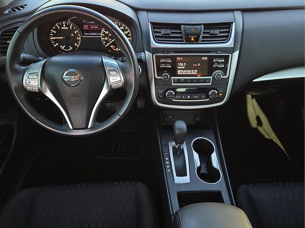 Used 2017 Nissan Altima 2.5 SV FWD image 10