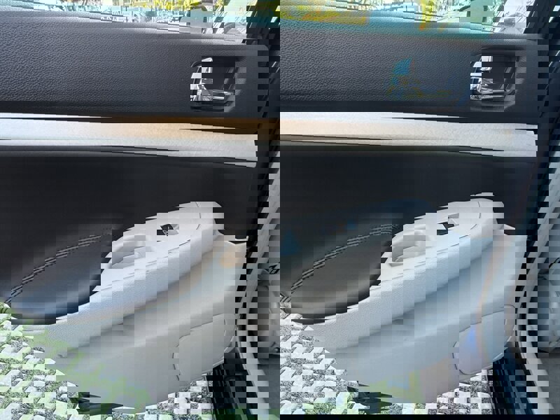 Used 2009 INFINITI G37 Journey w/ Premium Pkg image 20