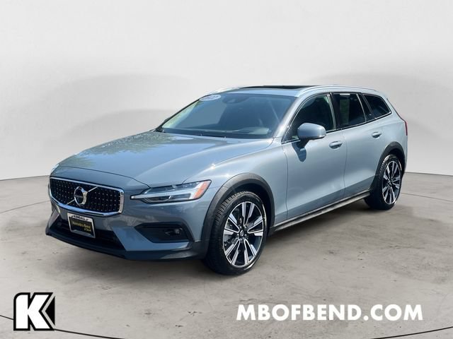 Used 2022 Volvo V60 T5 Cross Country w/ Advanced Package