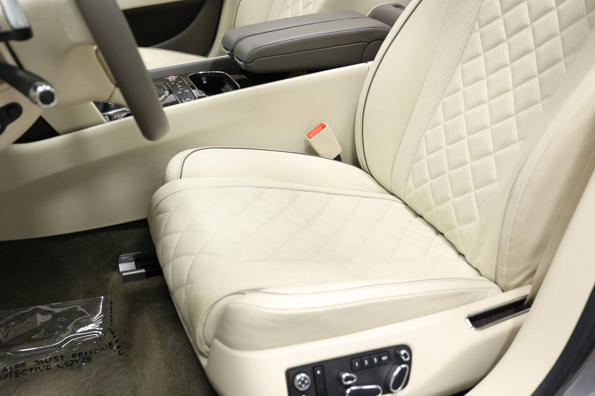 Used 2018 Bentley Flying Spur V8 AWD/4WD image 21