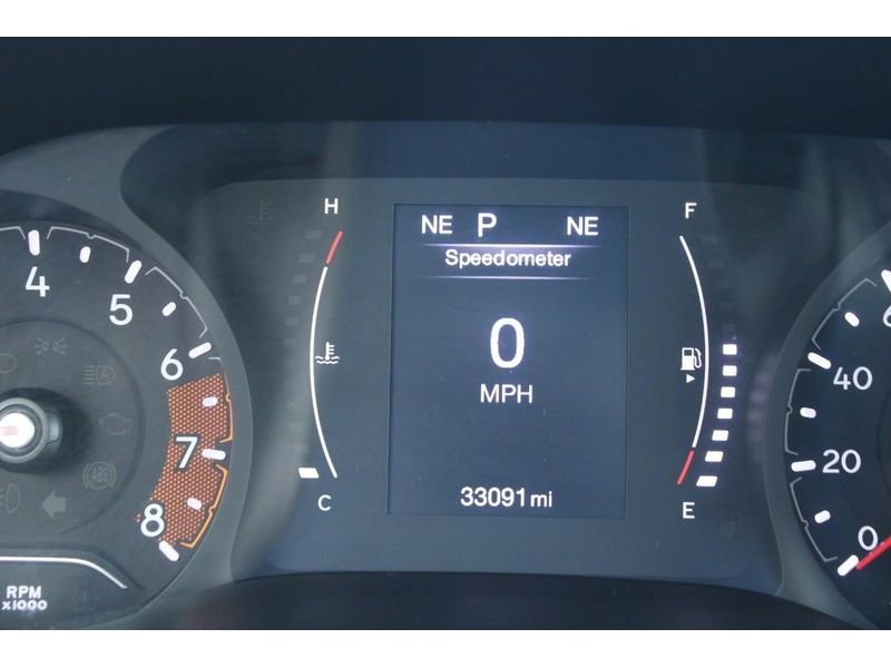 Used 2022 Jeep Compass Latitude image 24