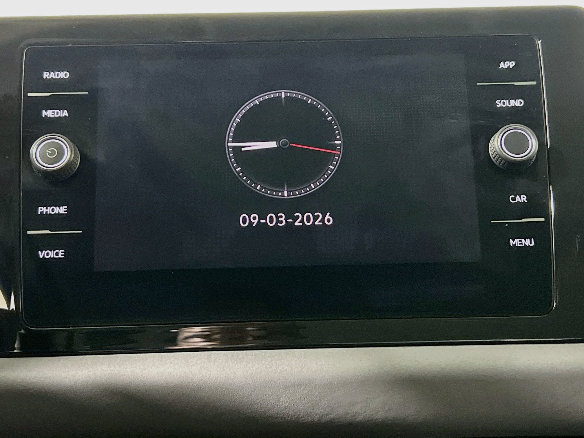 Used 2025 Volkswagen Jetta SE FWD image 27