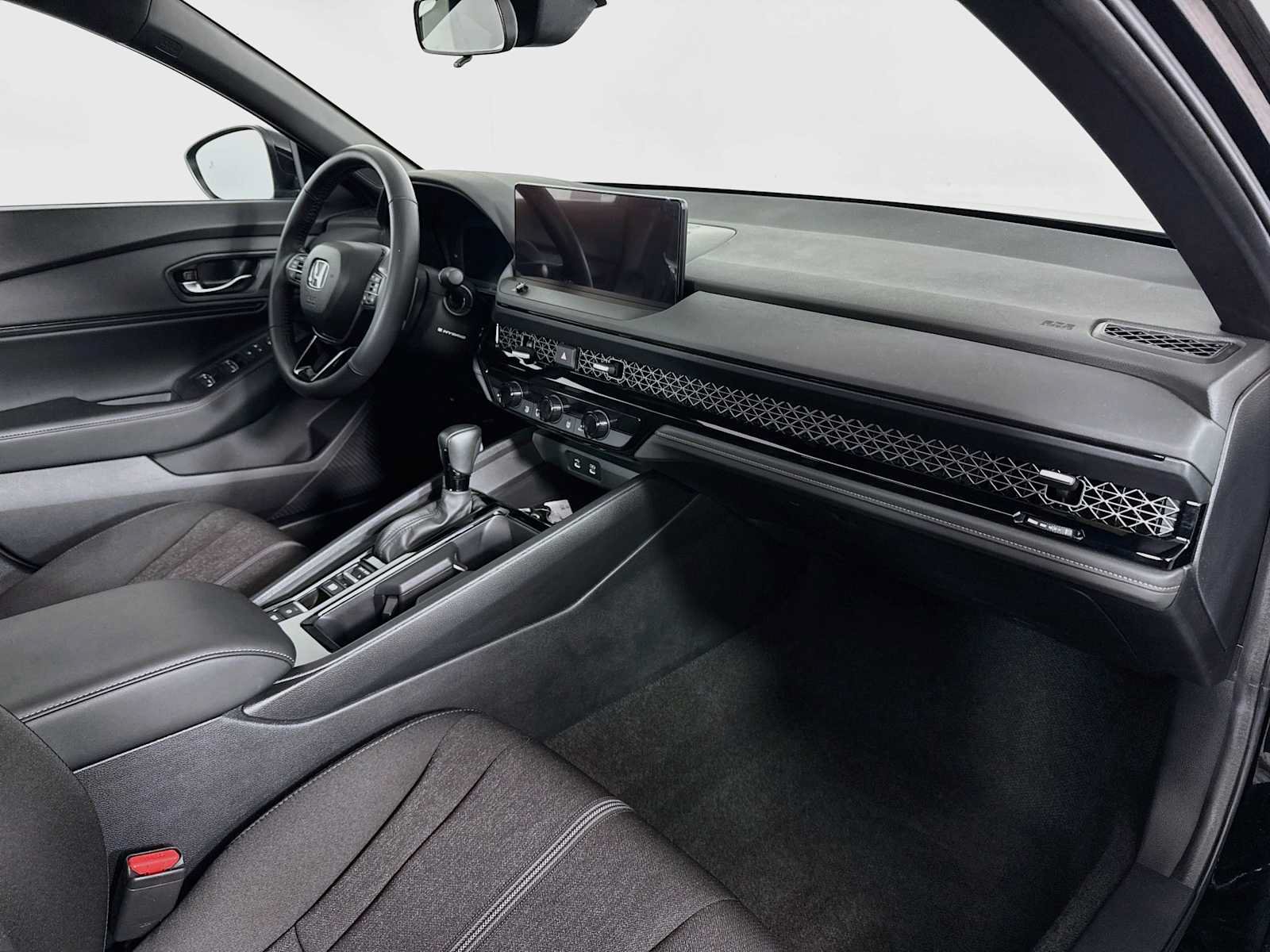 Certified 2024 Honda Accord Sport image 26