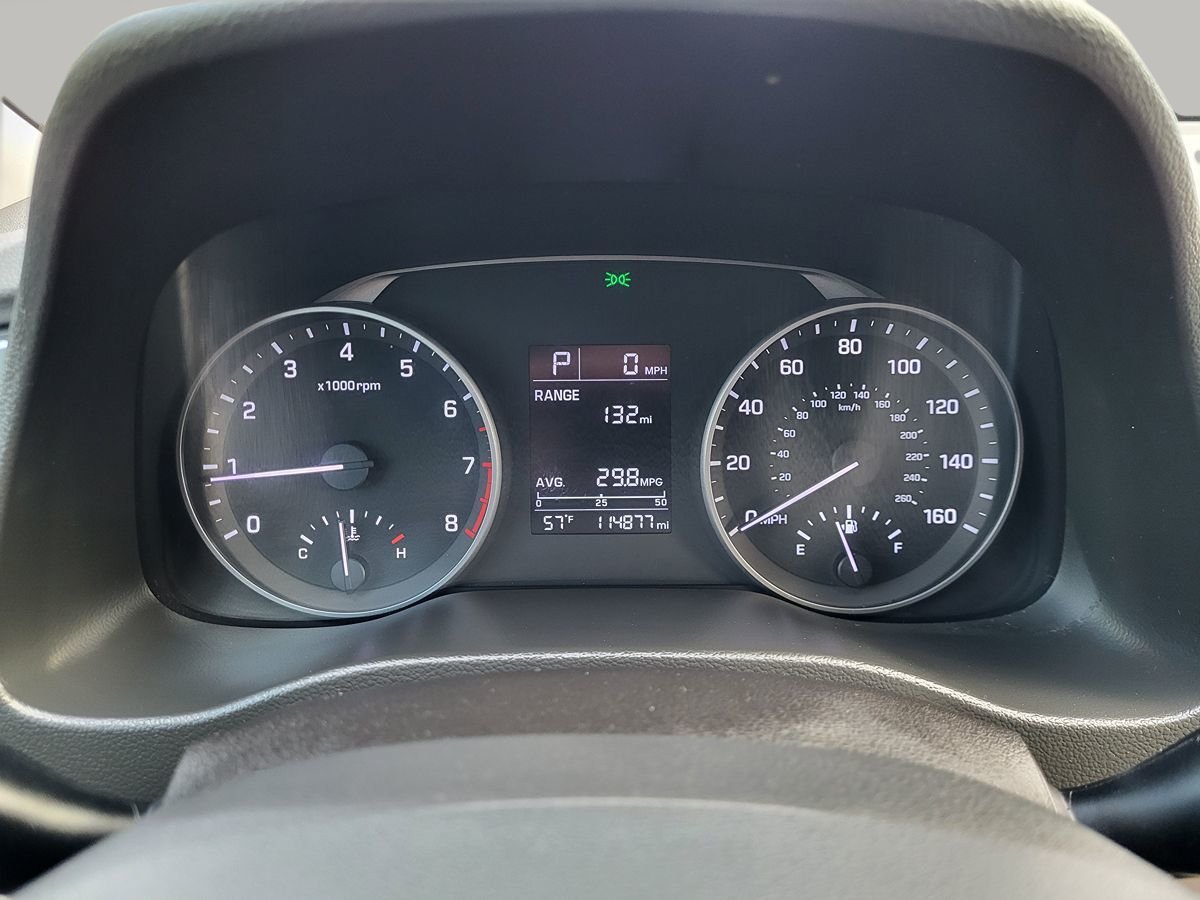 Used 2017 Hyundai Elantra SE FWD image 25