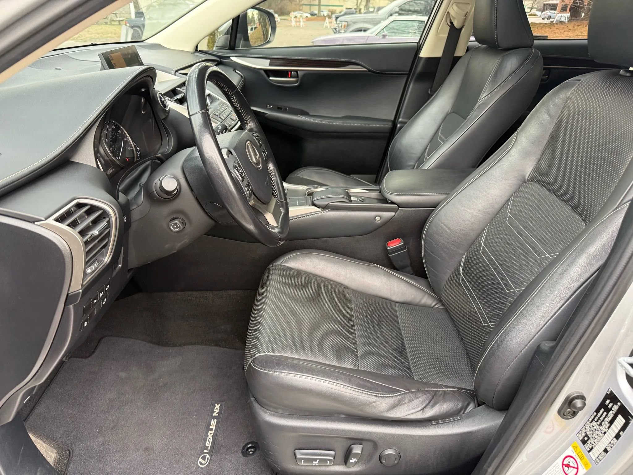 Used 2016 Lexus NX 300h AWD image 15