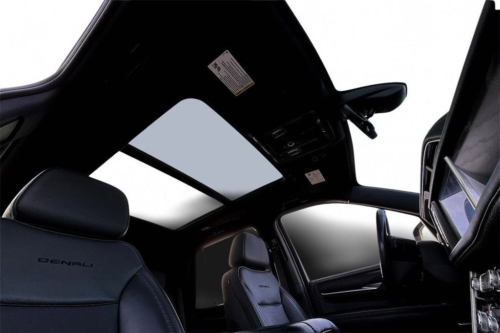 Used 2021 GMC Yukon Denali image 26
