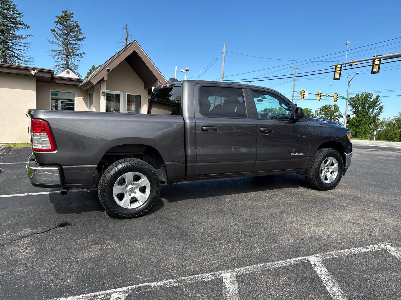 Used 2021 RAM 1500 Big Horn AWD/4WD image 5