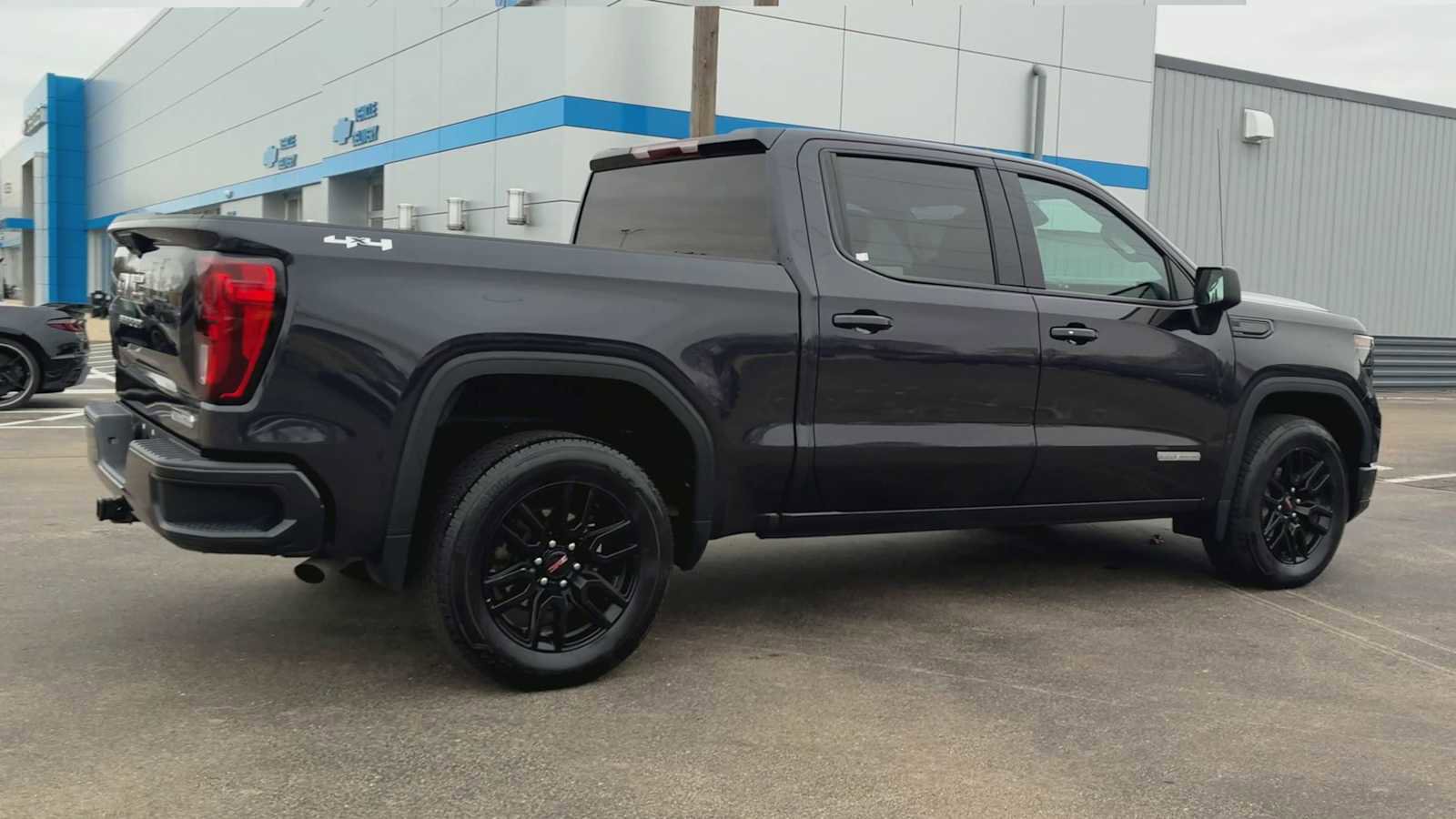 Certified 2024 GMC Sierra 1500 Elevation image 2