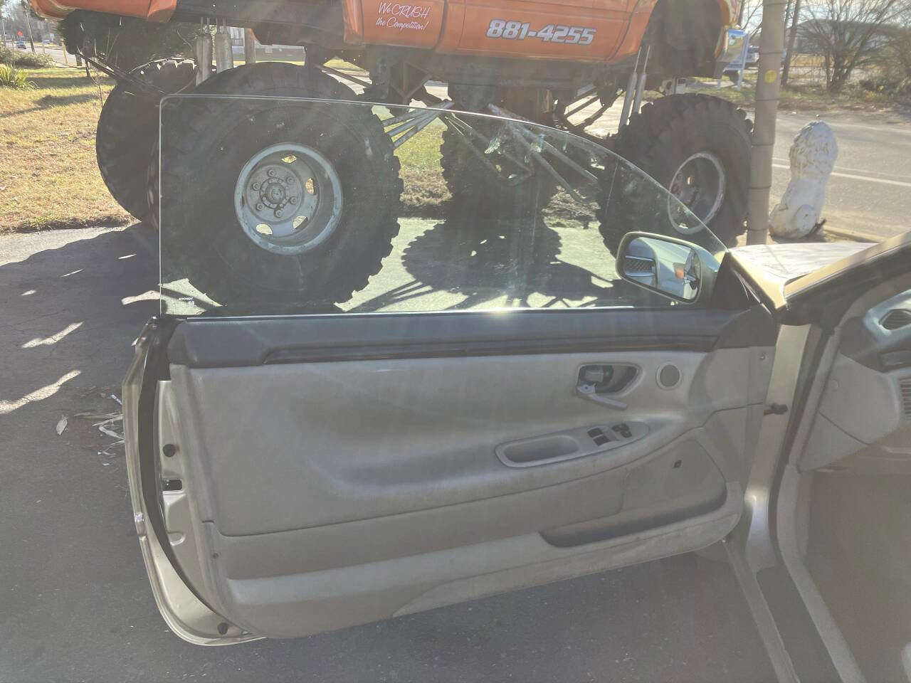 Used 2000 Toyota Solara SE image 16
