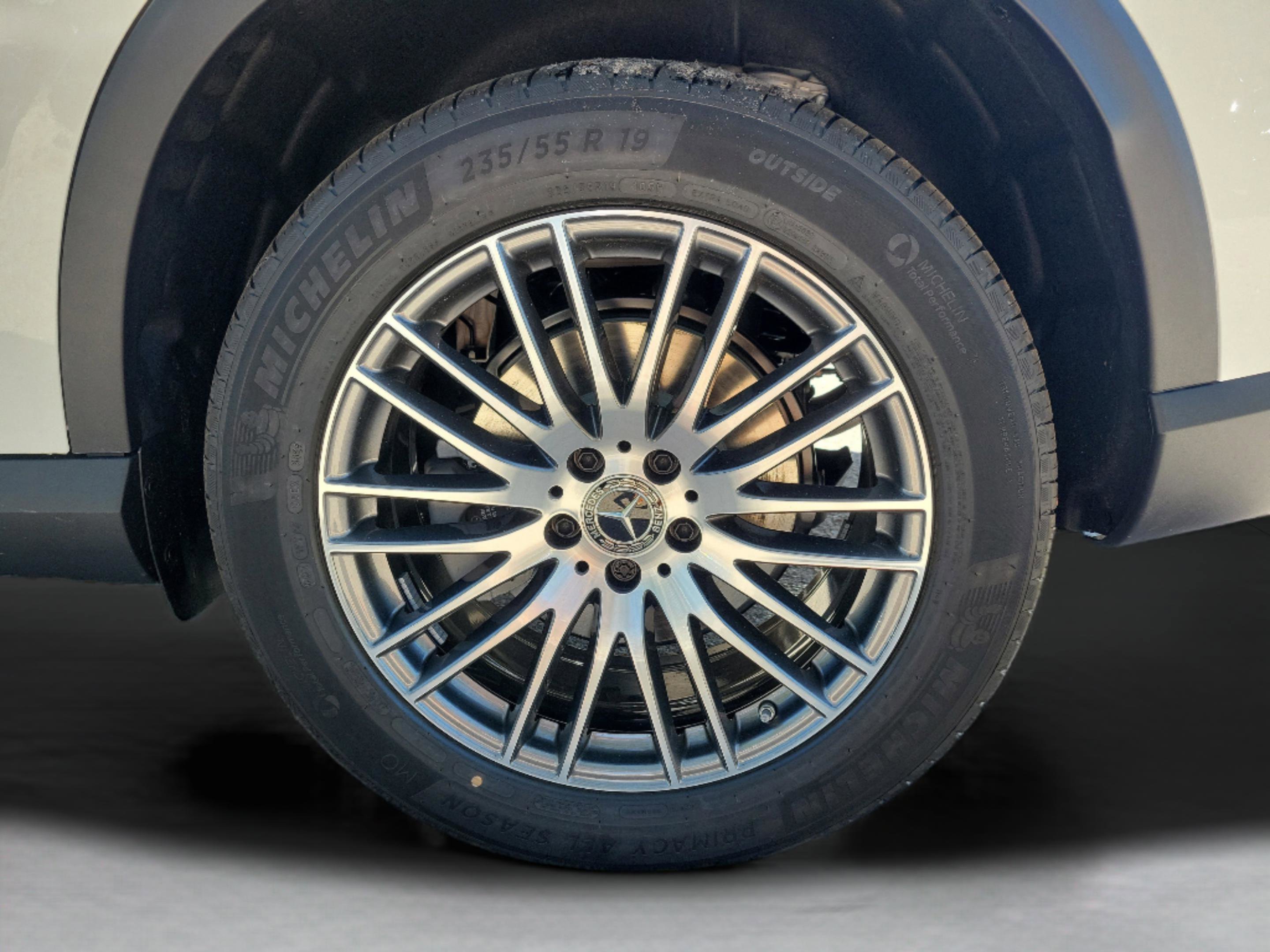 Certified 2026 Mercedes-Benz GLC 300 image 33