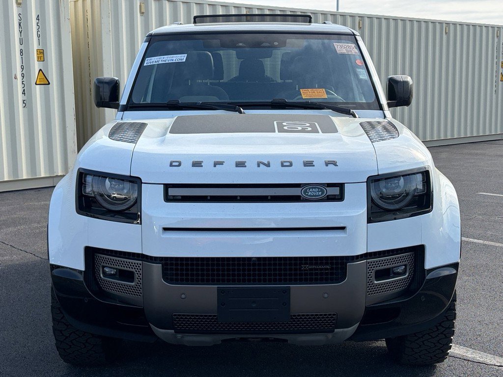 Used 2022 Land Rover Defender 90 X-Dynamic S image 2