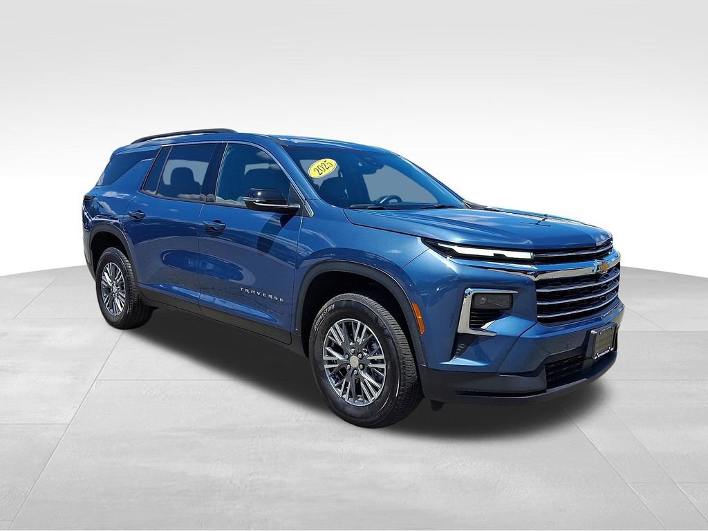 Certified 2025 Chevrolet Traverse LT AWD/4WD image 1