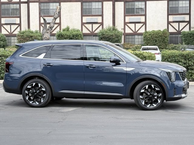 New 2026 Kia Sorento EX FWD image 3