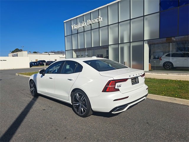 Used 2022 Volvo S60 B5 R-Design w/ Climate Package image 7