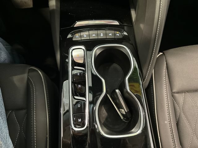 Used 2023 Buick Envision Avenir AWD/4WD image 23