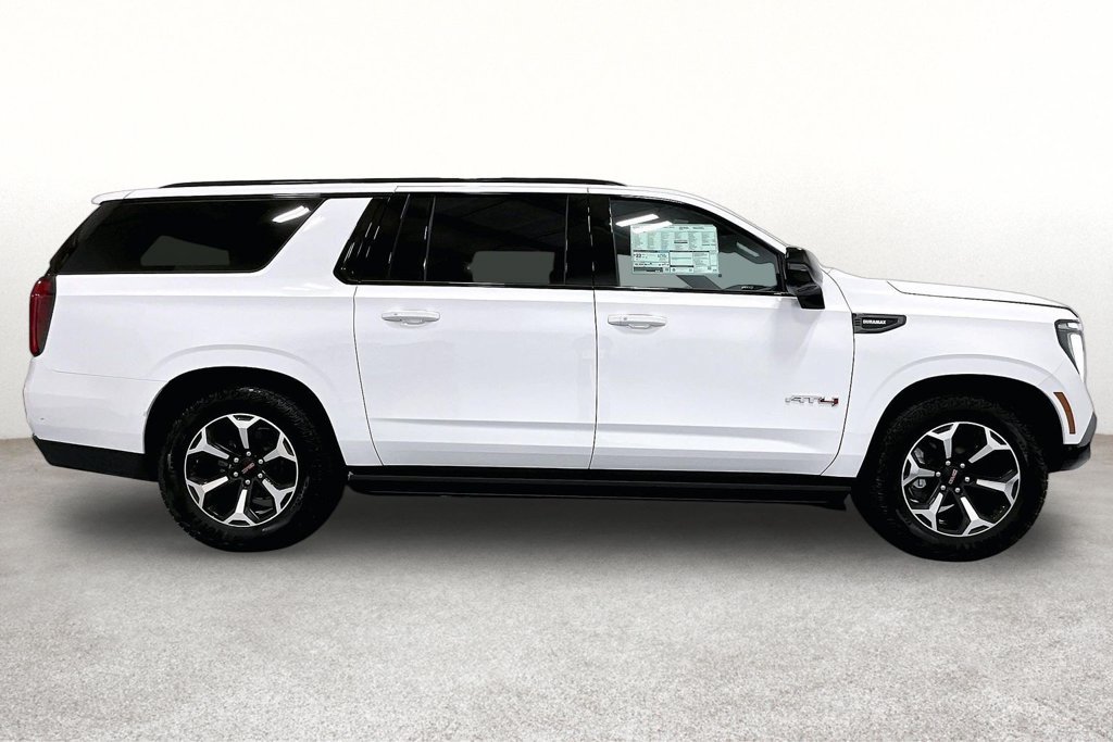New 2027 GMC Yukon XL AT4 w/ AT4 Premium Plus Package AWD/4WD image 8