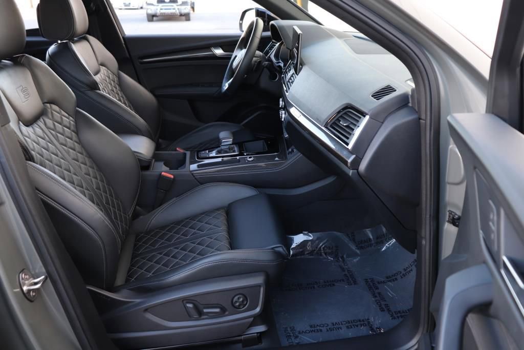 Used 2023 Audi SQ5 Premium Plus w/ Premium Plus Package image 35