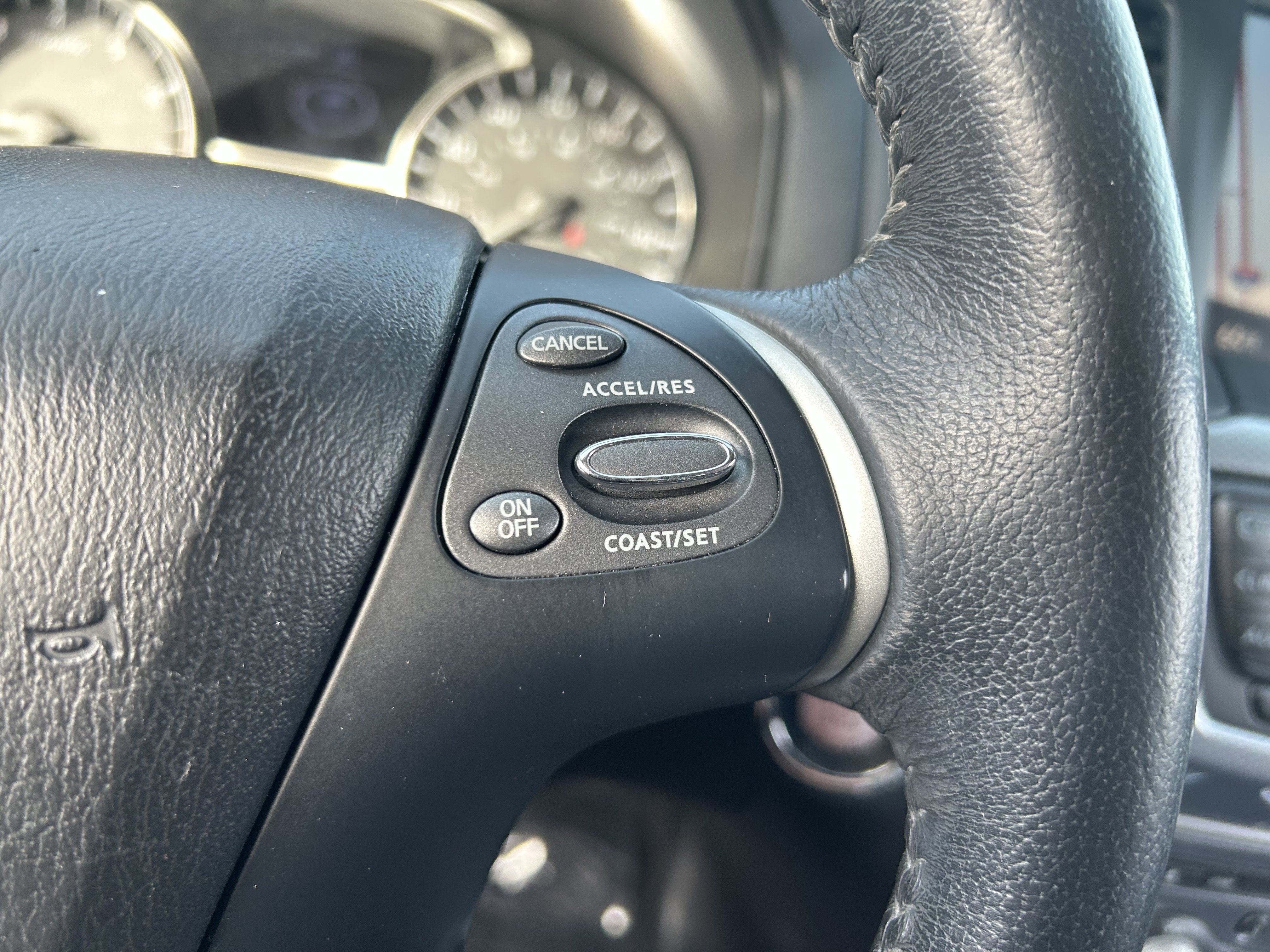 Used 2017 Nissan Pathfinder SL w/ SL Premium Package image 18