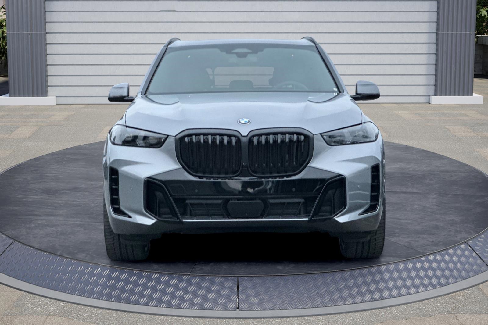 New 2026 BMW X5 xDrive40i w/ M Sport Package image 2