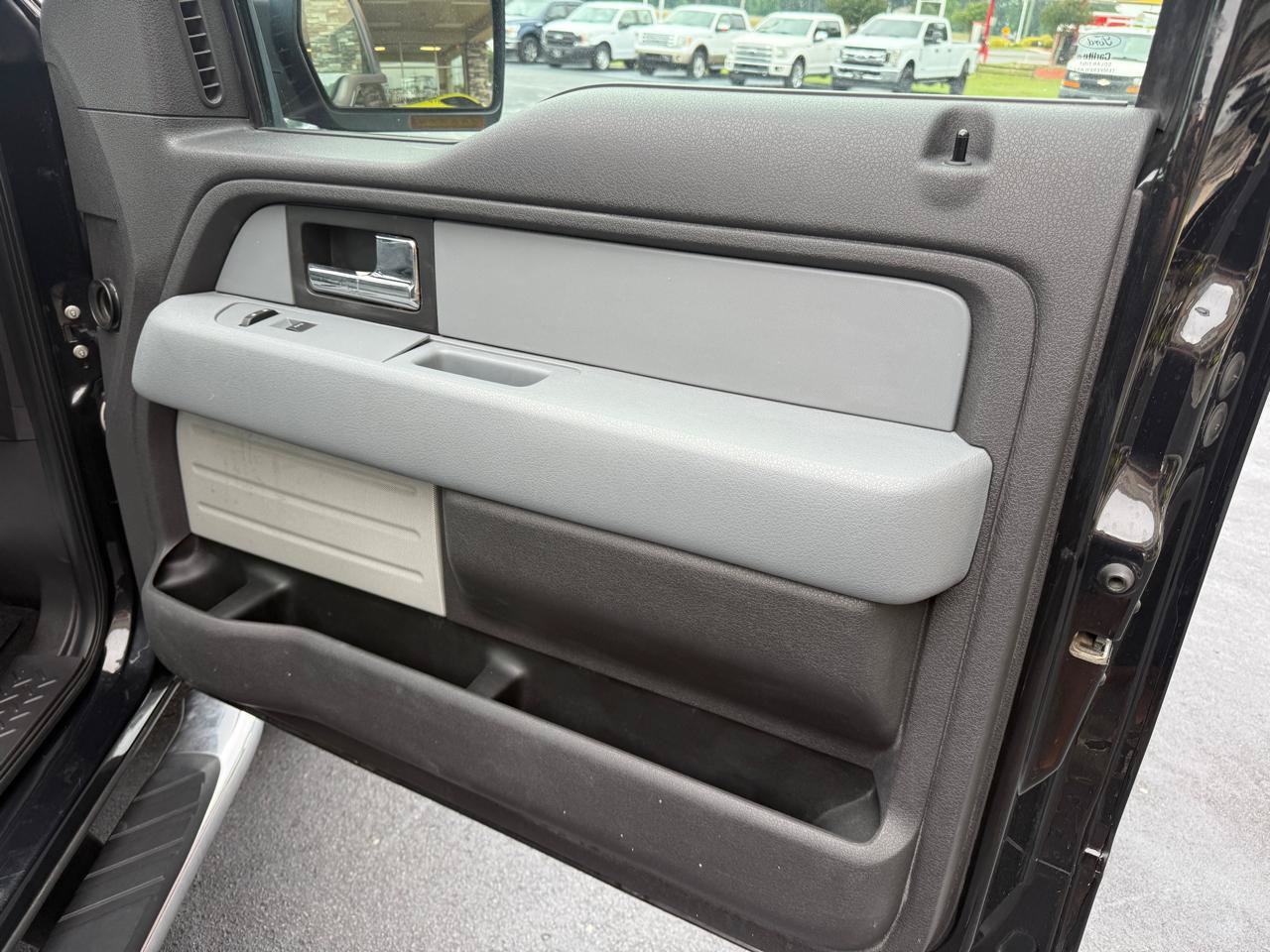 Used 2013 Ford F150 XLT w/ Luxury Equipment Group AWD/4WD image 13