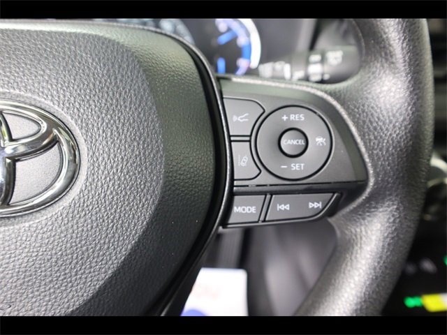 Used 2025 Toyota RAV4 XLE w/ Convenience Package image 27