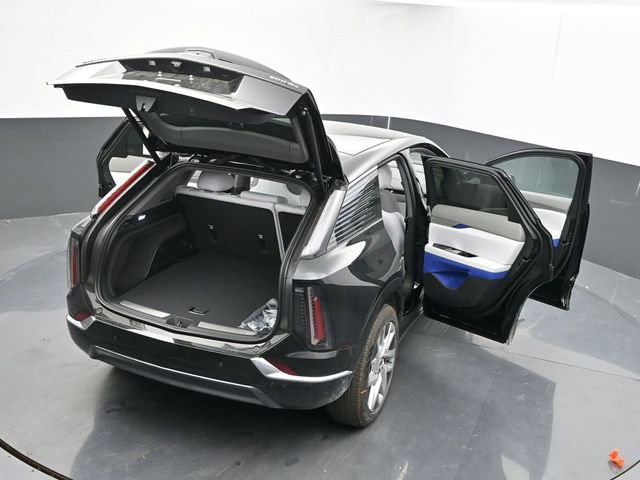 New 2025 Cadillac Optiq Luxury 1 w/ LPO, Floor Liner Package image 55