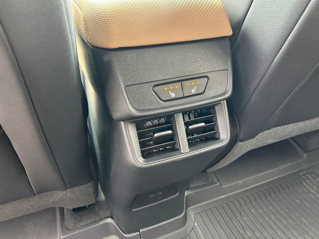 New 2026 Chevrolet Equinox ACTIV w/ Convenience Package III AWD/4WD image 34