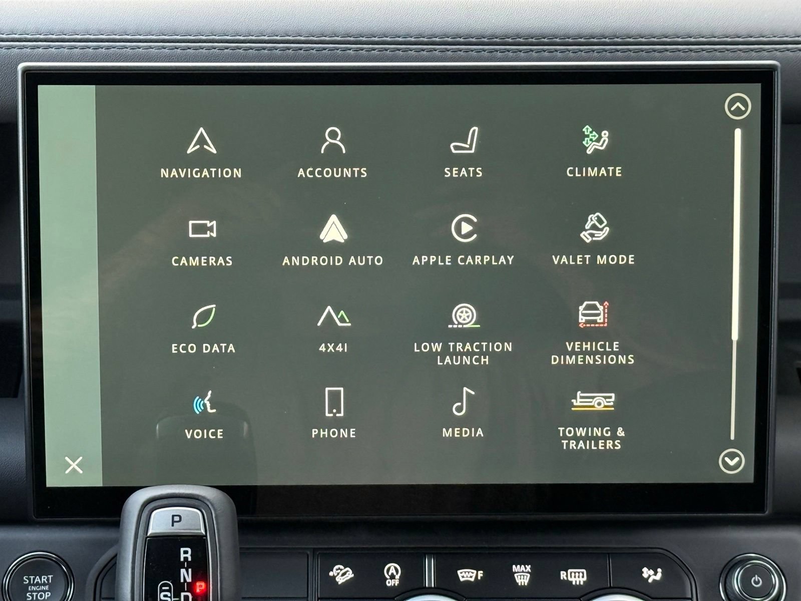 New 2026 Land Rover Defender 110 X-Dynamic SE AWD/4WD image 25
