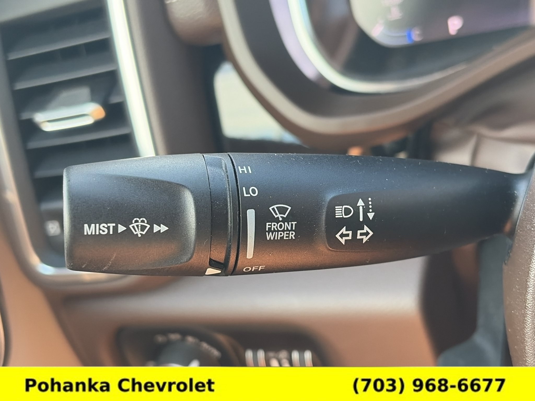 Used 2025 RAM 1500 Laramie AWD/4WD image 10