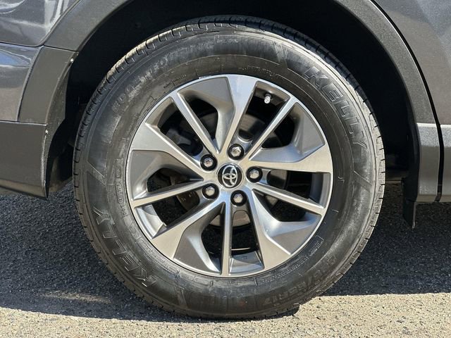 Used 2016 Toyota RAV4 XLE w/ Convenience Package image 31