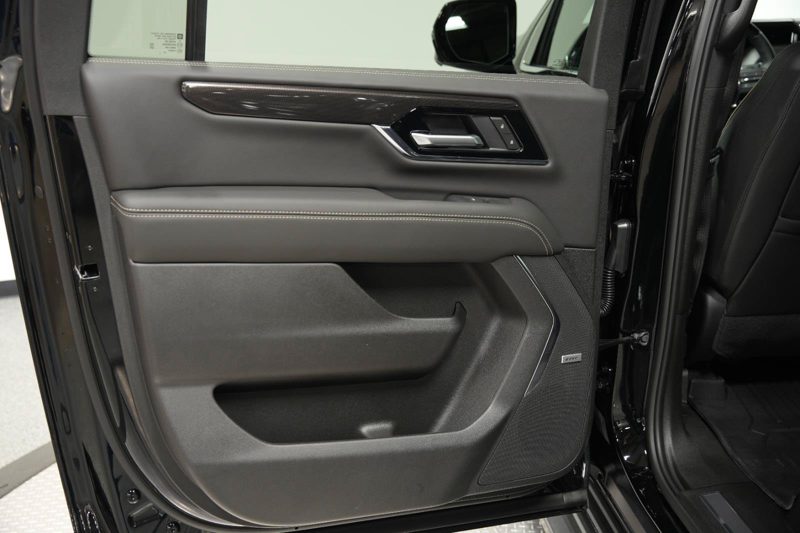 New 2026 GMC Yukon XL Elevation w/ Elevation Premium Package AWD/4WD image 22