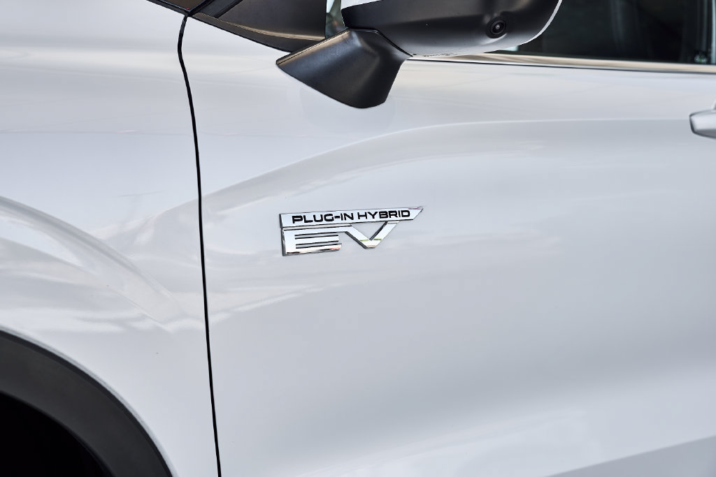Used 2024 Mitsubishi Outlander SE AWD/4WD image 7