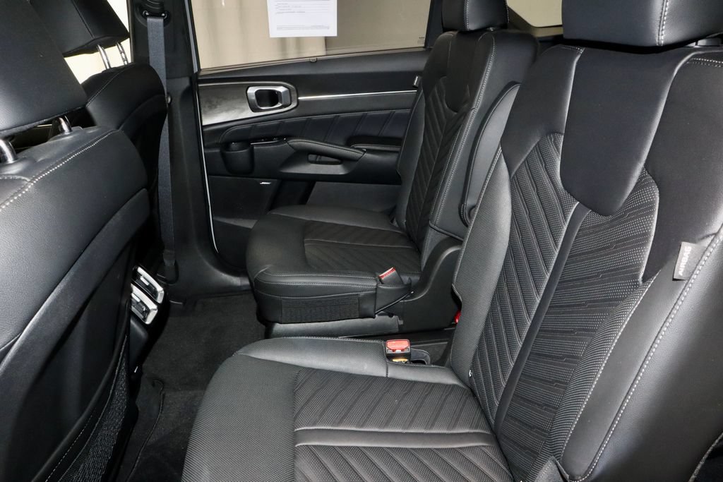 Used 2025 Kia Sorento SX Prestige AWD/4WD image 24