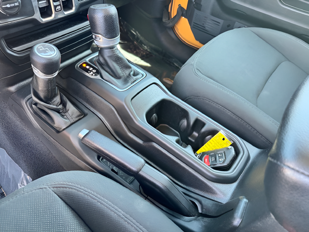 Used 2021 Jeep Gladiator Sport AWD/4WD image 23