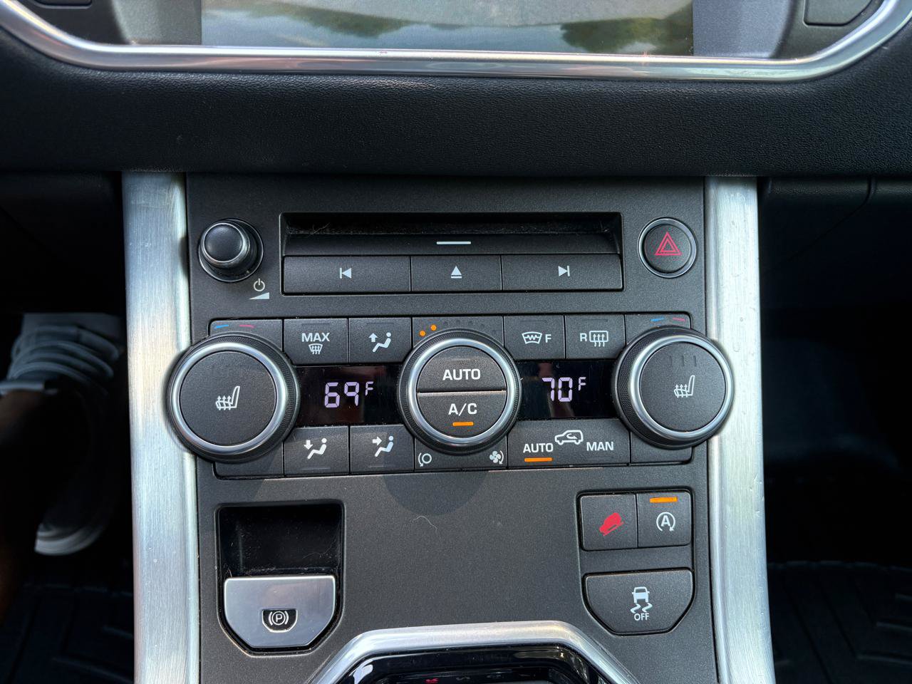 Used 2016 Land Rover Range Rover Evoque SE AWD/4WD image 17