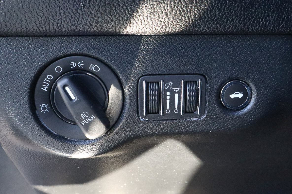 Used 2018 Dodge Challenger R/T Plus image 15