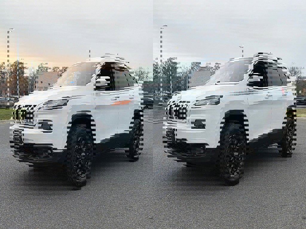 Used 2017 Jeep Cherokee Latitude image 5